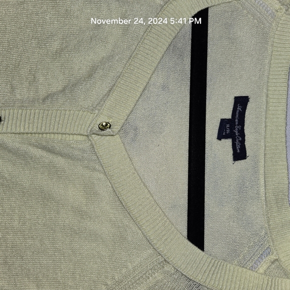 American Eagle Sweater - Picture 2 of 9